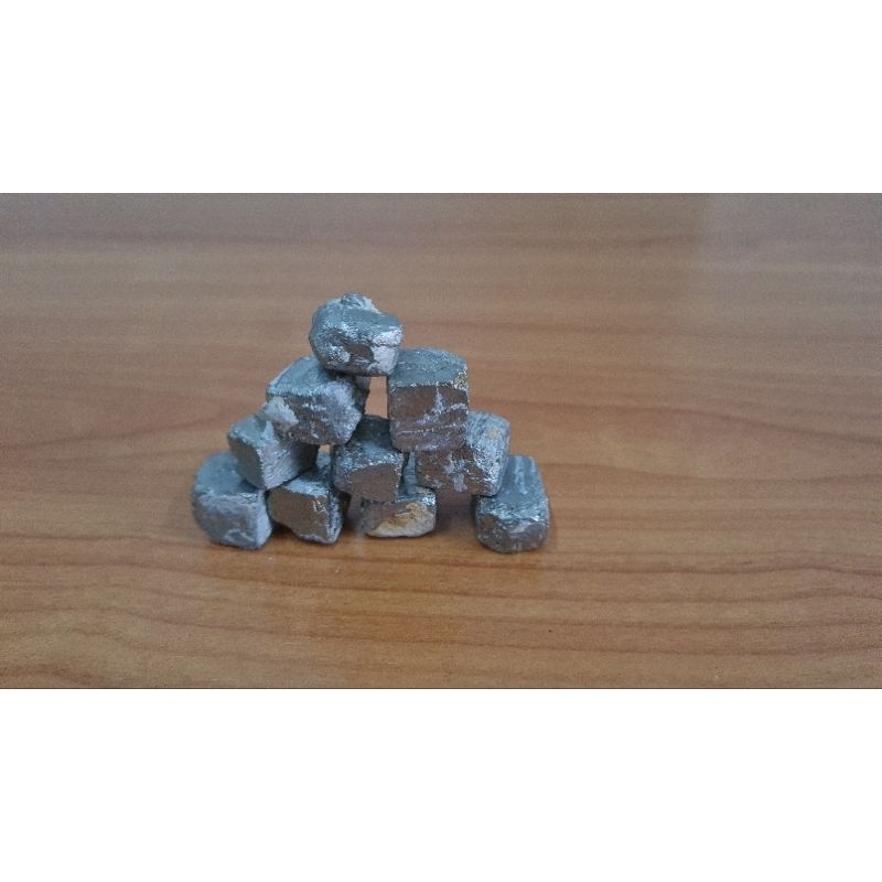 #pyrite#ไพไรต์#หินธรรมชาติ#ทรงลูกบาศก์