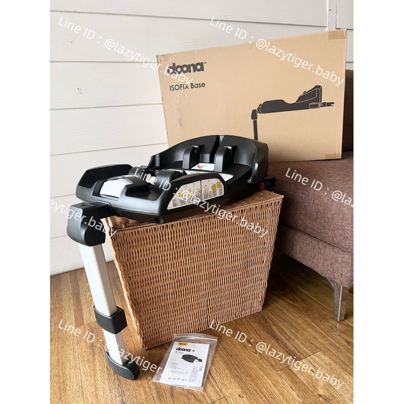 (สินค้ามือสอง) Doona Isofix Base สำหรับรถเข็นเด็กรุ่น 4 in 1