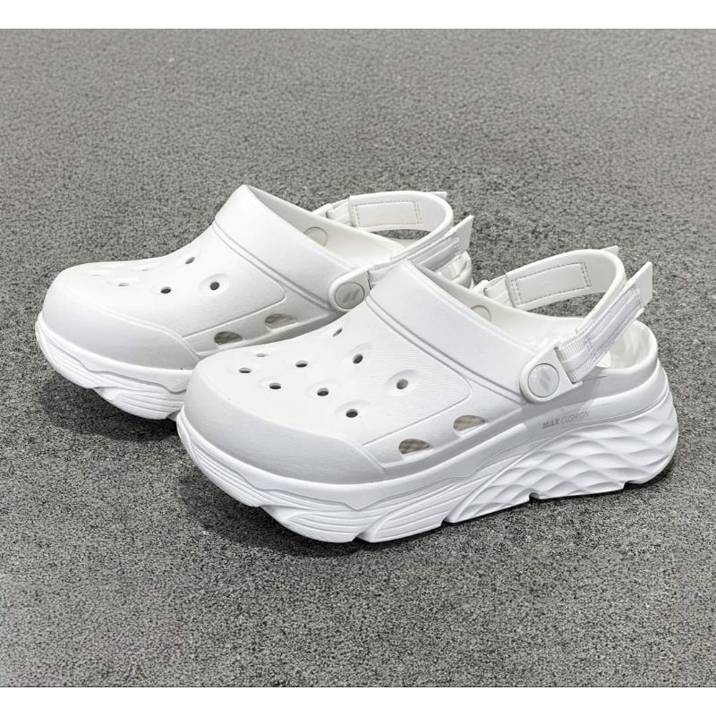 Skechers สเก็ตเชอร์ส รองเท้าผู้หญิง Women Max Cushioning Foamies Foamies Shoes - 111268-OFWT