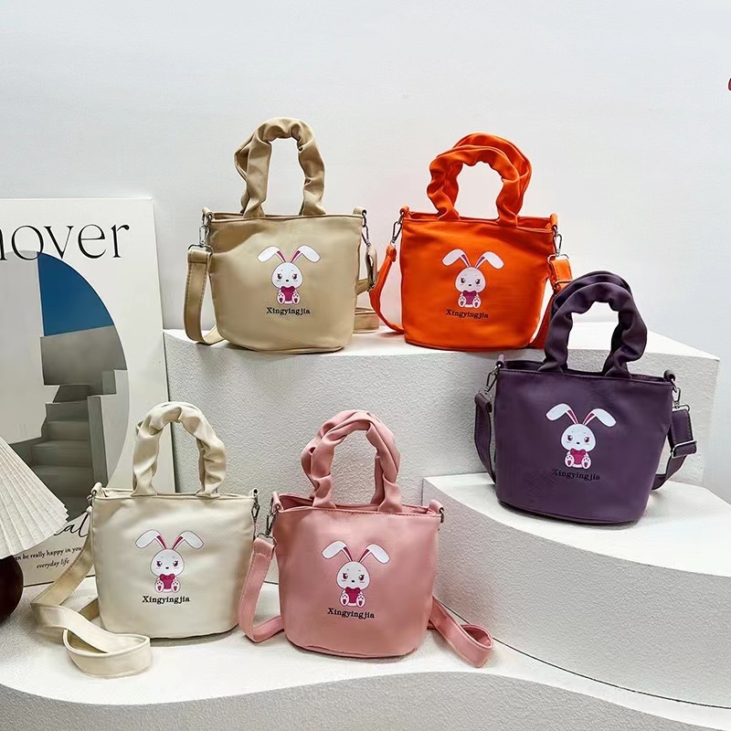 (B-1018) กระเป๋าสะพายข้าง กระเป๋าผ้าสไตล์เกาหลี จุของได้เยอะ เรียบง่า เข้ากับทุกการแต่งกาย แฟชั่นฤดูใบไม้ผลิ