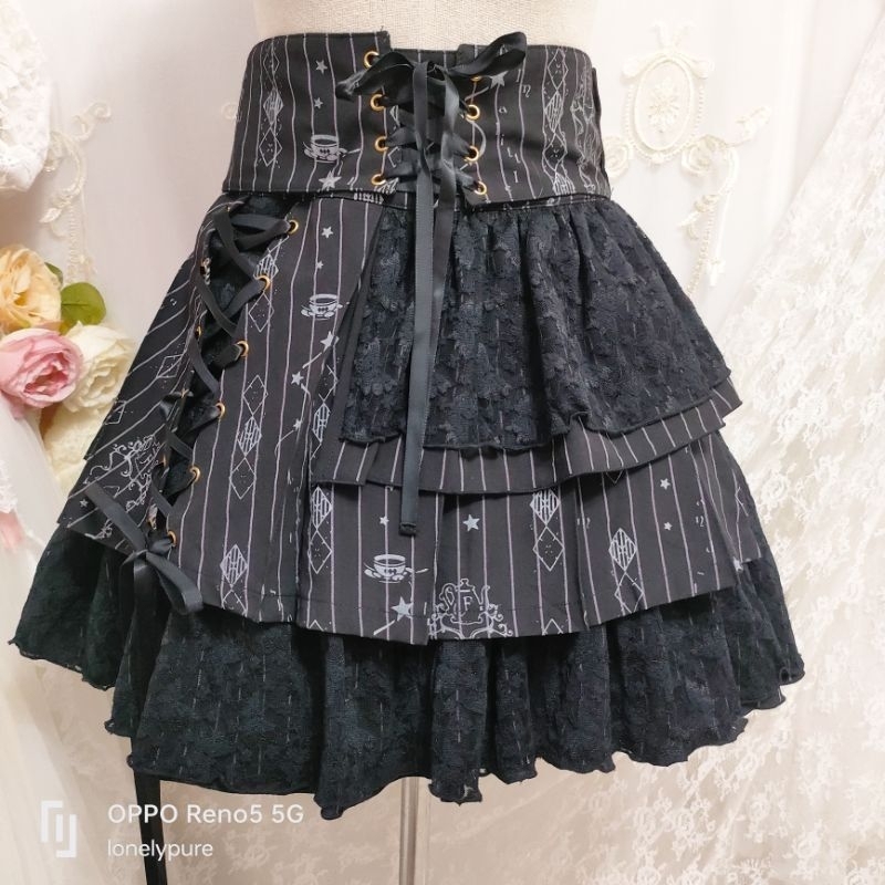 Frill H.naoto กระโปรง มือสอง