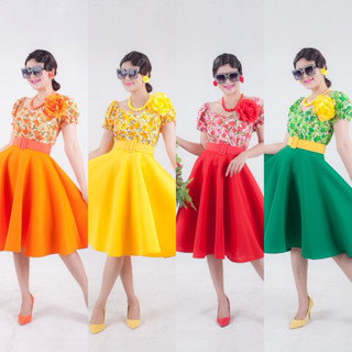 เซตแขนตุ๊กตาลายดอกกระโปรงสีพื้น ชุดทองกวาว  (ครบเซต)