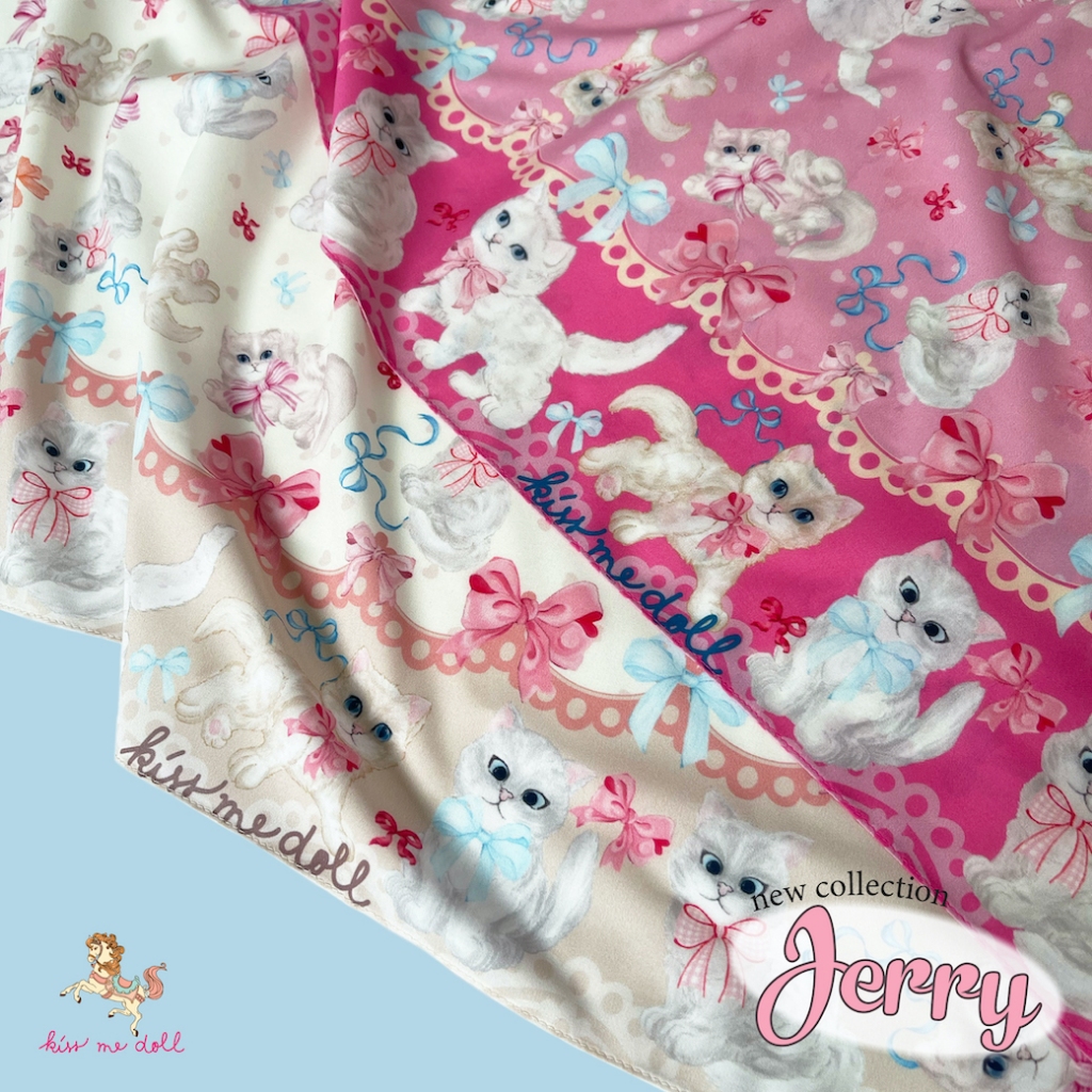 Kiss me doll ผ้าพันคอ/ผ้าคลุมไหล่ New collection ทาสแมวไม่ควรพลาด ขนาด 100x100 cm.