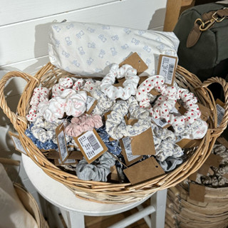 [พร้อมส่ง] BrandyMelville Scrunchie ยางมัดผม ของแท้จากช็อป