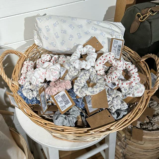 [พร้อมส่ง] BrandyMelville Scrunchie ยางมัดผม ของแท้จากช็อป