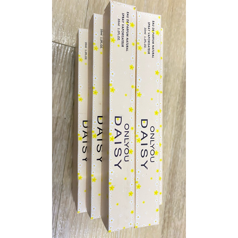 พร้อมส่ง น้ำหอม 35 mL กลิ่นหอมละมุนแบบสาวหวาน