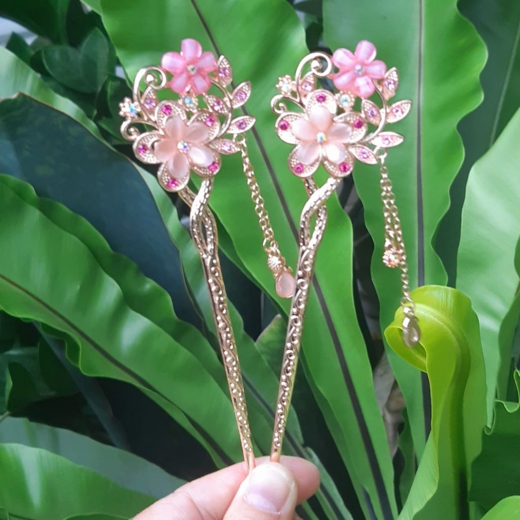 ปิ่นปักผมดอกไม้ประดับพลอยชมพูสวยๆ👍สีโรสโกล์ด งานปราณีต ปิ่นไตล์มินิมอล *ราคาต่อ1ชิ้น* เครื่องประดับ accessories ปิ่น