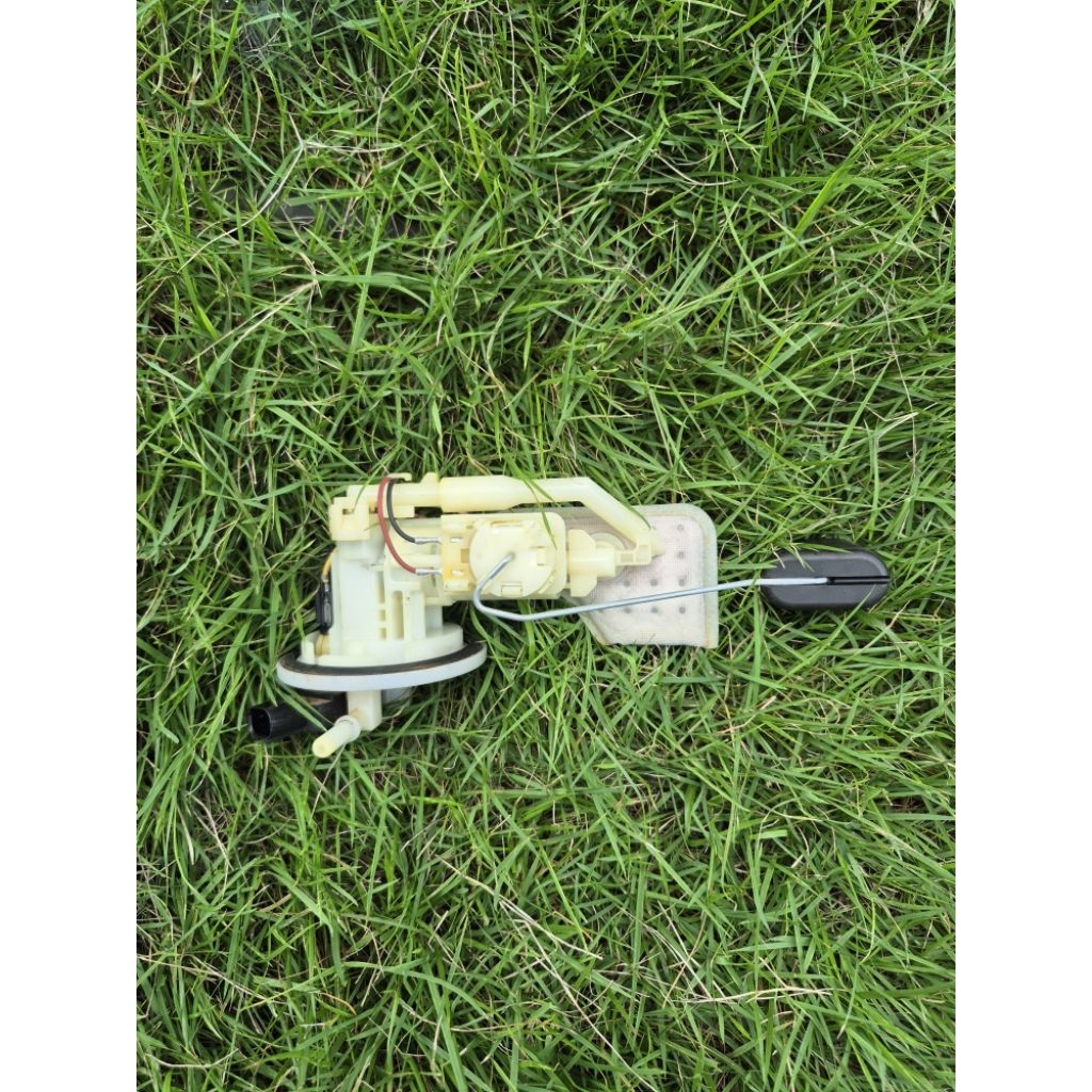 ปั้มติ๊กเดิม มือสอง R15 2014-2016