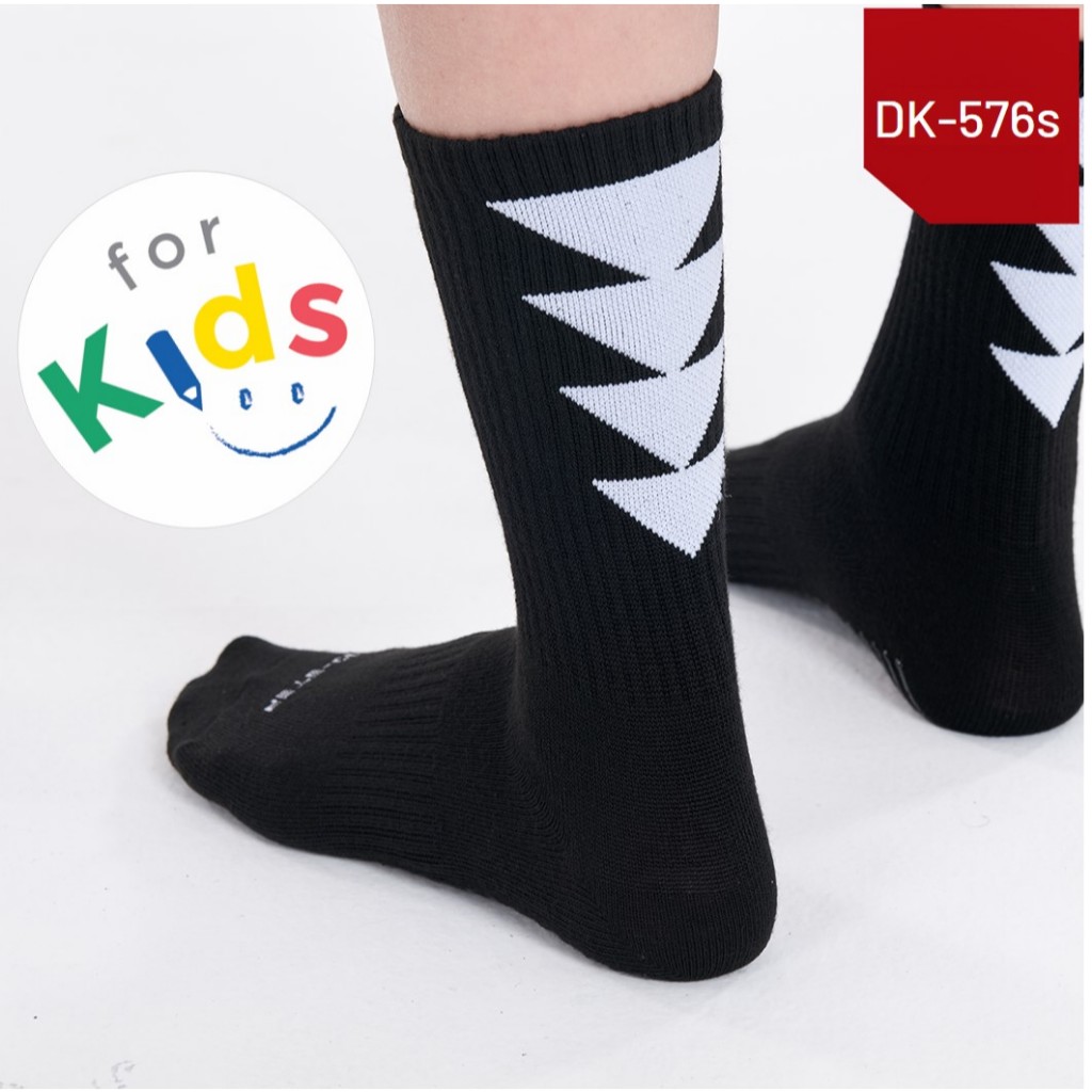 DSTEP ถุงเท้าฟุตบอลกันลื่นเด็ก ครึ่งแข้ง size 5-7  / DK - 576s