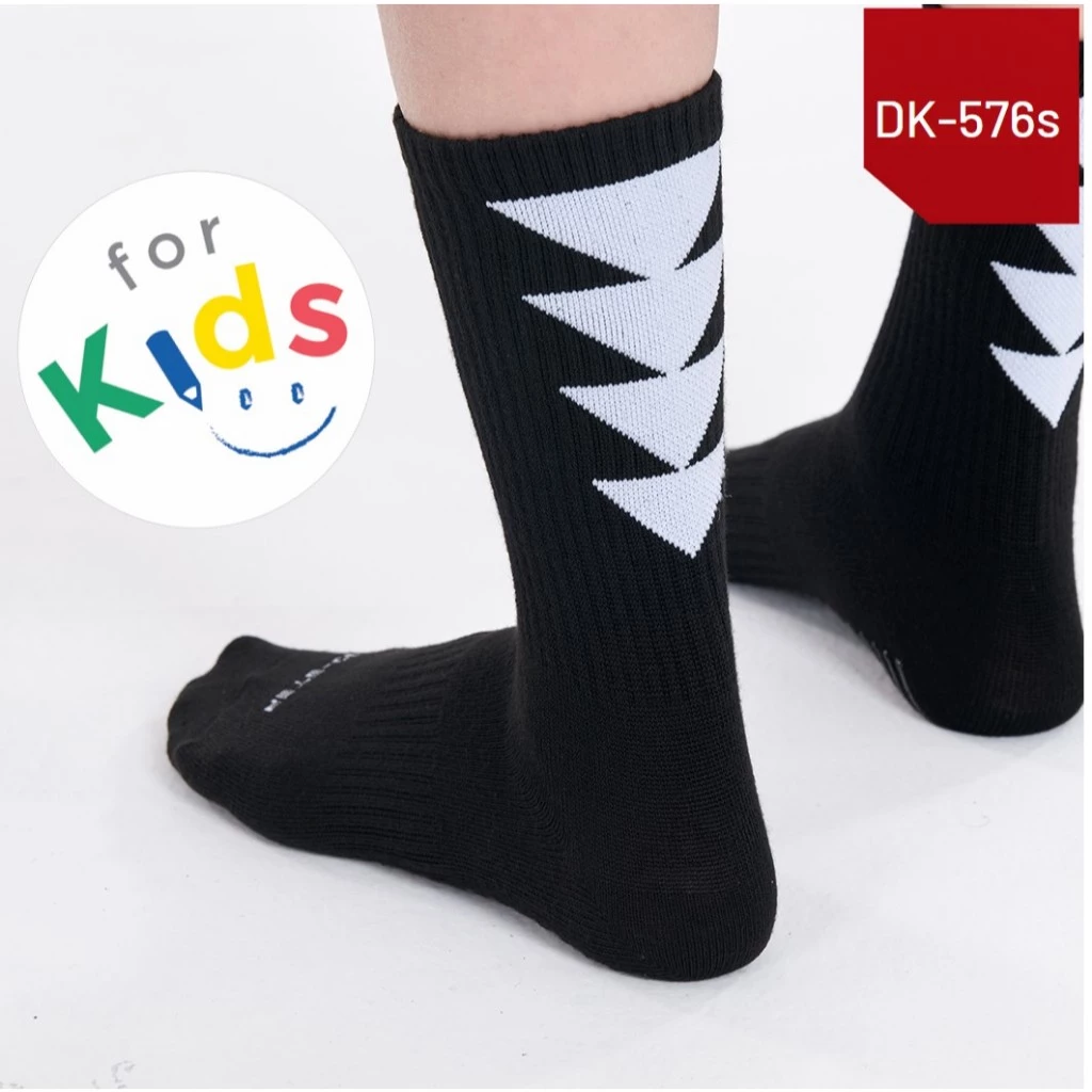 DSTEP ถุงเท้าฟุตบอลกันลื่นเด็ก ครึ่งแข้ง size 5-7 / DK - 576s