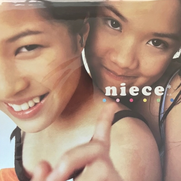 แผ่นเสียง LP วง Niece : EP.  แผ่นซีล ใหม่ ( รันนัมเบอร์​ )