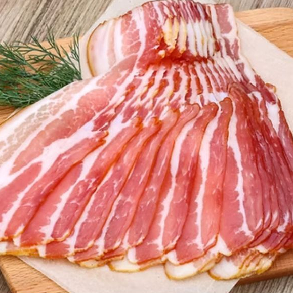 Premium Smoked Streaky Bacon 500g(12-18 Slice) - เบคอนรมควัน  (แพ็ก 12-18 ชิ้น) ขนาด 500กรัม.