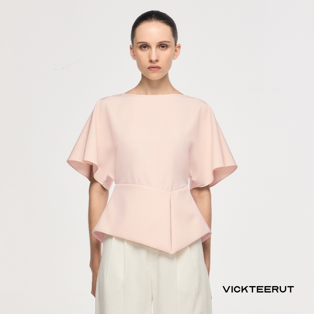 VICKTEERUT Re-Edition Batwing Sleeve Peplum Blouse เสื้อแขนค้างคาว ชายบาน