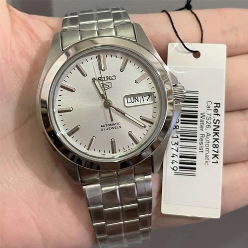 Seiko 5 Sport Automatic นาฬิกาข้อมือผู้ชาย สายสแตนเลส สีเงิน รุ่น SNKK87K,SNKK87K1