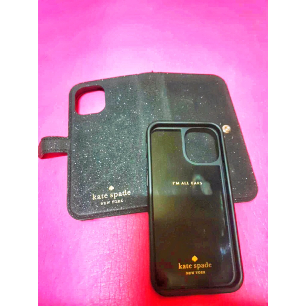 Kate spade ♠️ iPhone /ขนาดเคส 6.5x13cm.สินค้าเป็นของจากตู้ญี่ปุ่นตีเป็นสินค้ามือสองงานแท้แต่สภาพใหม่