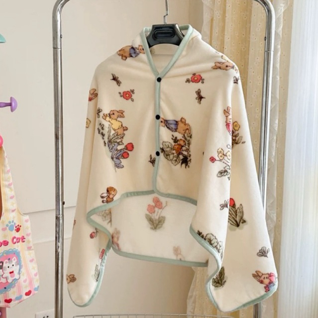 พร้อมส่ง  ผ้าคลุม Bunny Garden กระต่ายในสวนแห่งความฝัน ผ้าคลุมตัว ผ้าห่ม ใช้ในออฟฟิศ Blanket 42020