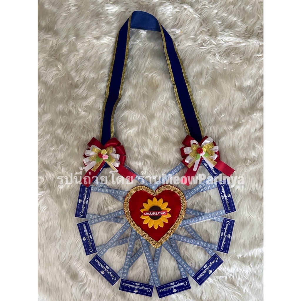 พวงมาลัยหัวใจแบงค์สายคล้องคอกำมะหยี่ ใส่แบงค์ได้ 10 ใบ งานวันรับปริญญา ปัจฉิมนิเทศ วันเกิด ของขวัญ - รูปที่ 4