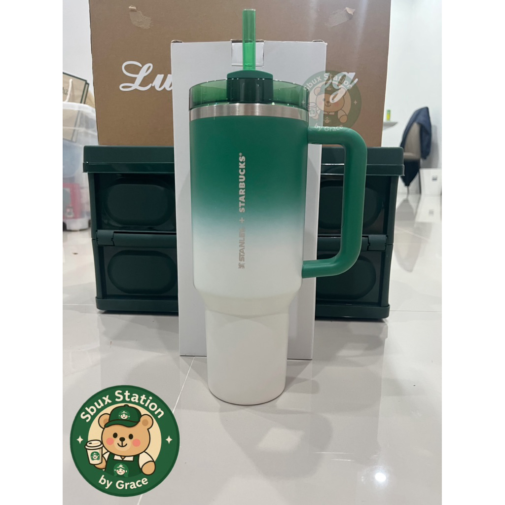 [Ready to ship] Starbucks X Stanley from Taiwan gradient green 40oz