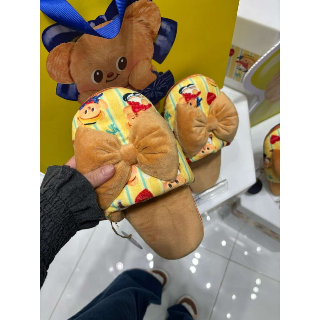 พร้อมส่ง - รองเท้าแตะใส่ในบ้าน หมีเนย - NARAYA