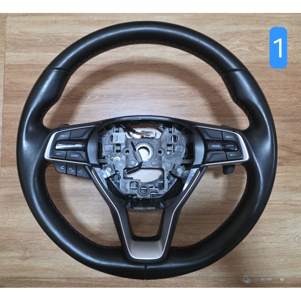 พวงมาลัย Honda City RS