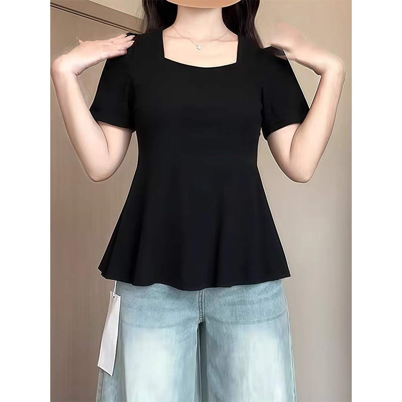เสื้อยืดคอสี่เหลี่ยมสีดำทรงหางปลา ไหล่ตรง สำหรับสาวพลัสไซซ์ ปิดพุง ใส่แล้วดูผอม หวานแซ่บ น่ารักเซ็กซี่