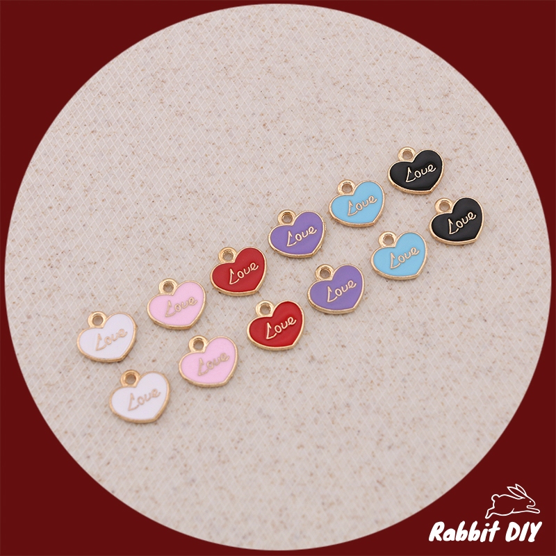 จี้เคลือบสี หัวใจ ลาย LOVE ขนาดเล็ก 1.2 x 1.1 ซม. (แพ็กสีล้วน 6 ชิ้น / แพ็ครวม 12 ชิ้น)