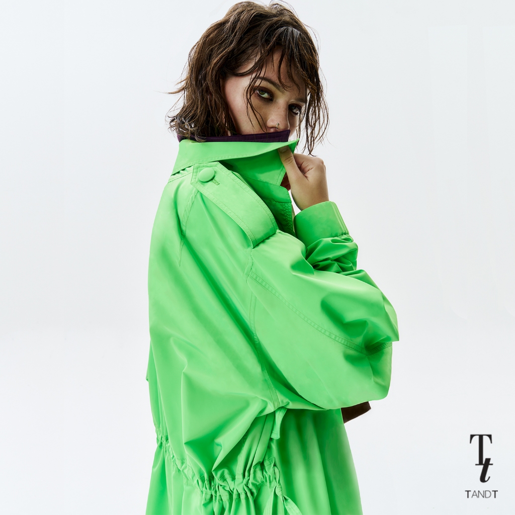 TandT - BERKLEY I COAT - HOODED DRAWSTRING WAISTBAND NYLON RAIN COAT เสื้อโค๊ทมีหมวกตัวยาวแขนยาว กันลม-ฝน ตกแต่งเส้นรูด — صورة 5