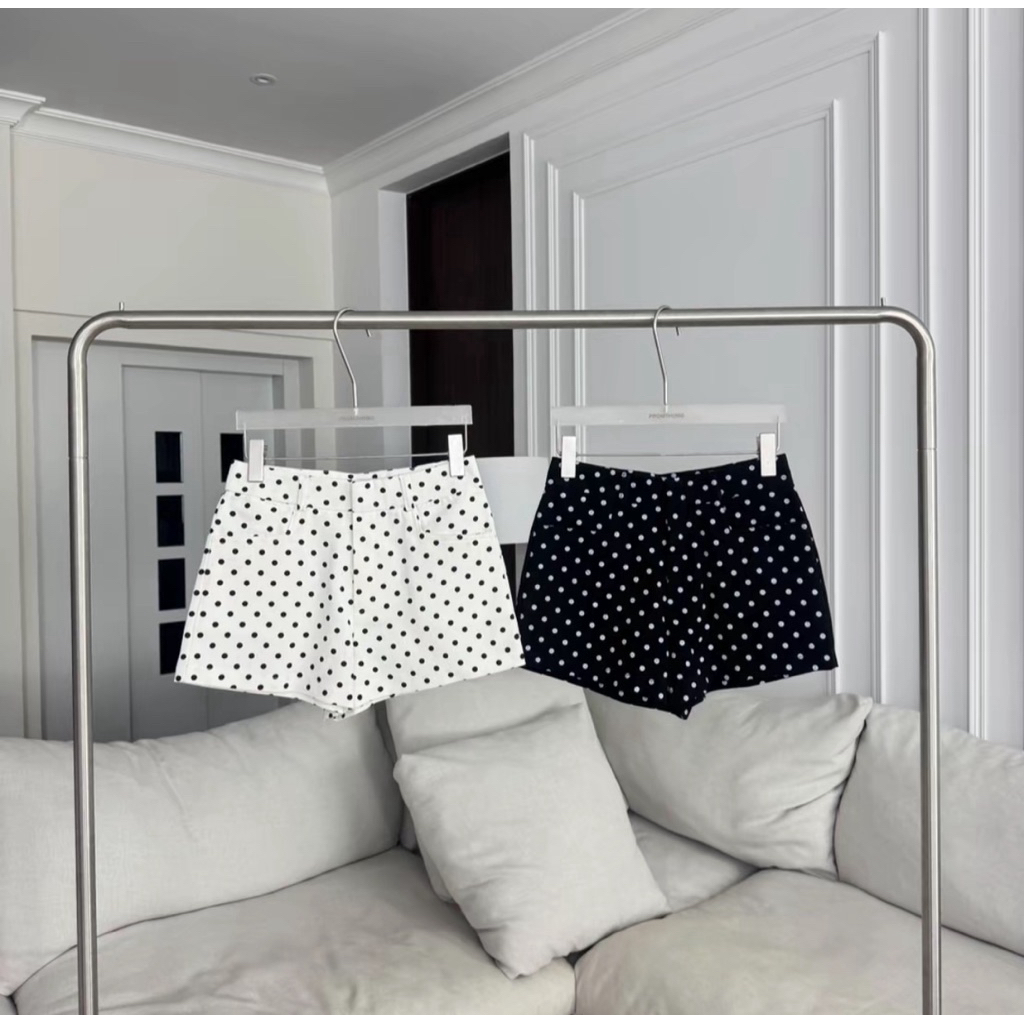 PROMTHONG BKK : กางเกงขาสั้น Polka Dots สีขาว L (new)