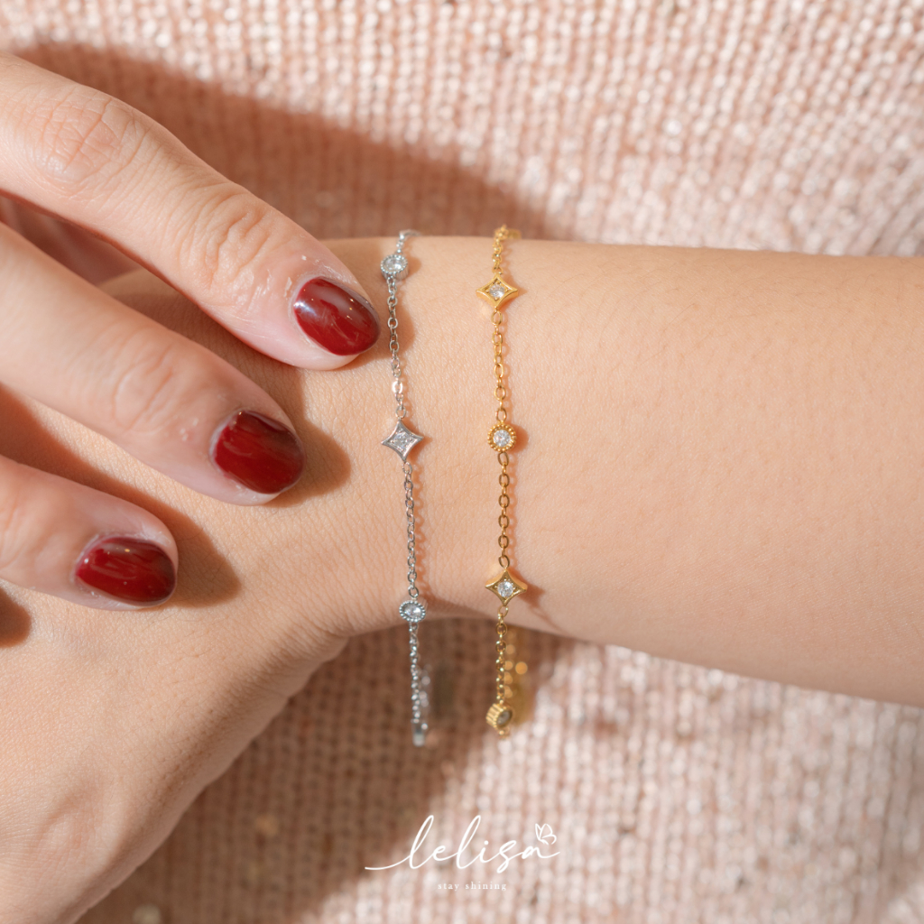 LELISA - The Shining Stars Bracelet - สร้อยข้อมือรูปประกายดวงดาวประดับคริสตัล - สแตนเลสแท้ ไม่ลอก ไม่ดำ