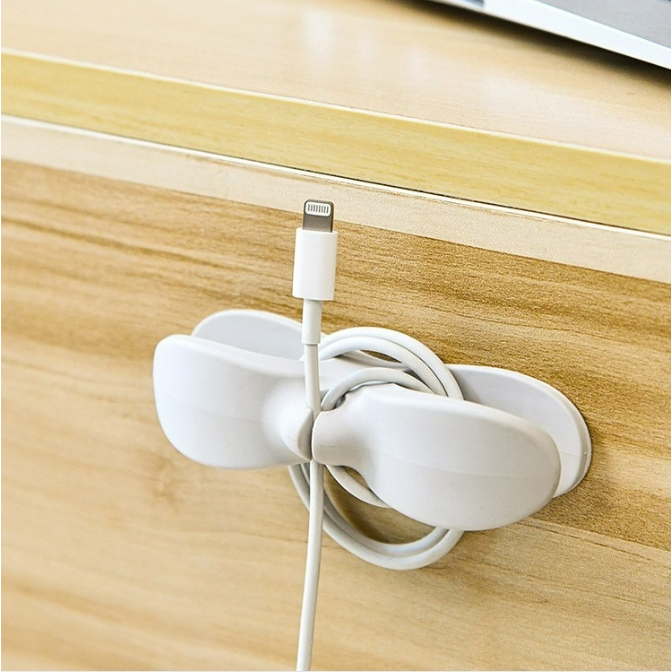 ที่เก็บปลั๊ก ตัวยึดปลั๊ก ที่จัดระเบียบสายไฟในบ้าน ไม่จําเป็นต้องเจาะ มีกาวในตัว แบบติดผนัง - รูปที่ 4