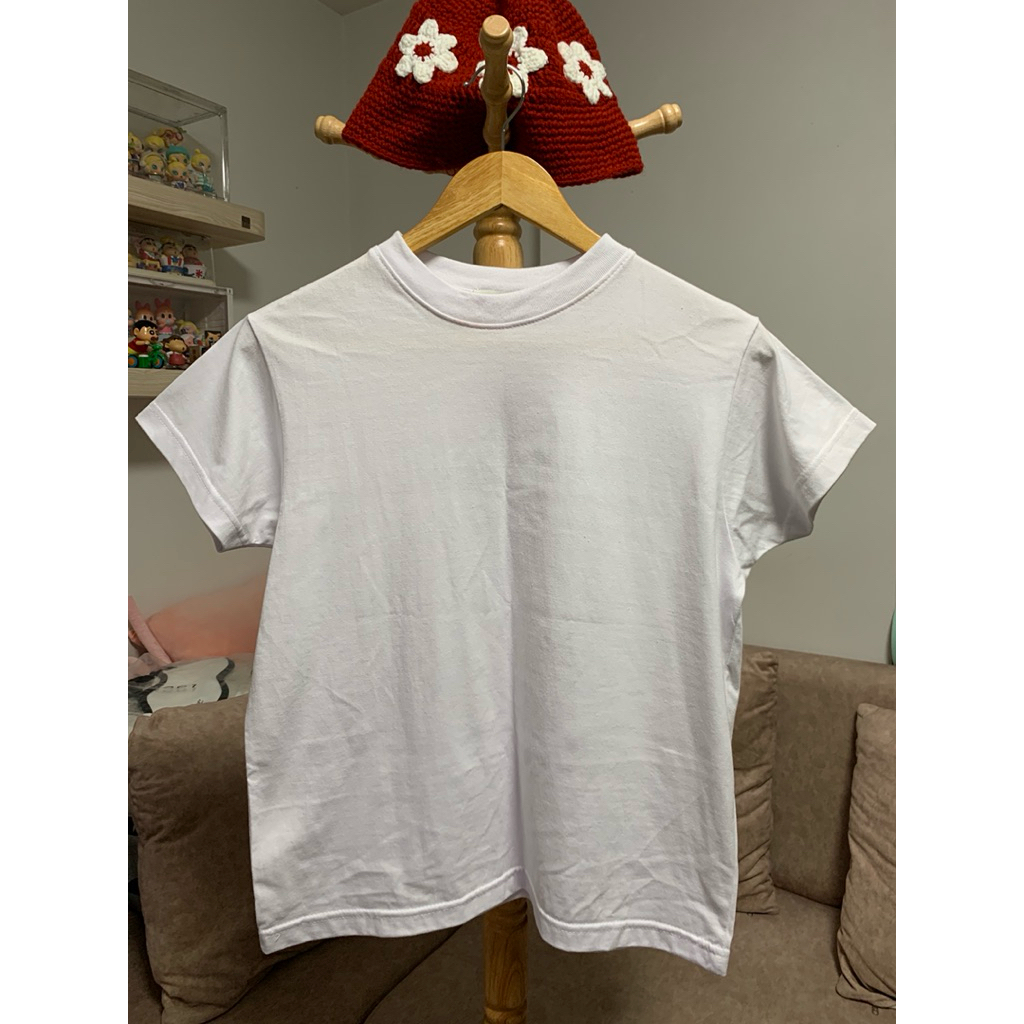 ส่งต่อ เสื้อยืดคอกลม pleased & plain สีขาว size M