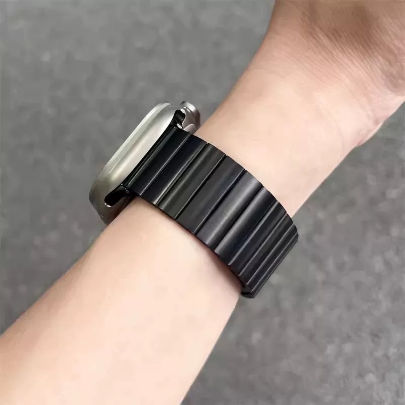 GOKOOL Steel Magnetic Strap for Ultra 3 Watch Adjustable 49mm สายสแตนเลสสามารถปรับสายได้ มีทั้งหมด2สี สีดำ สีเง แฟชั่น