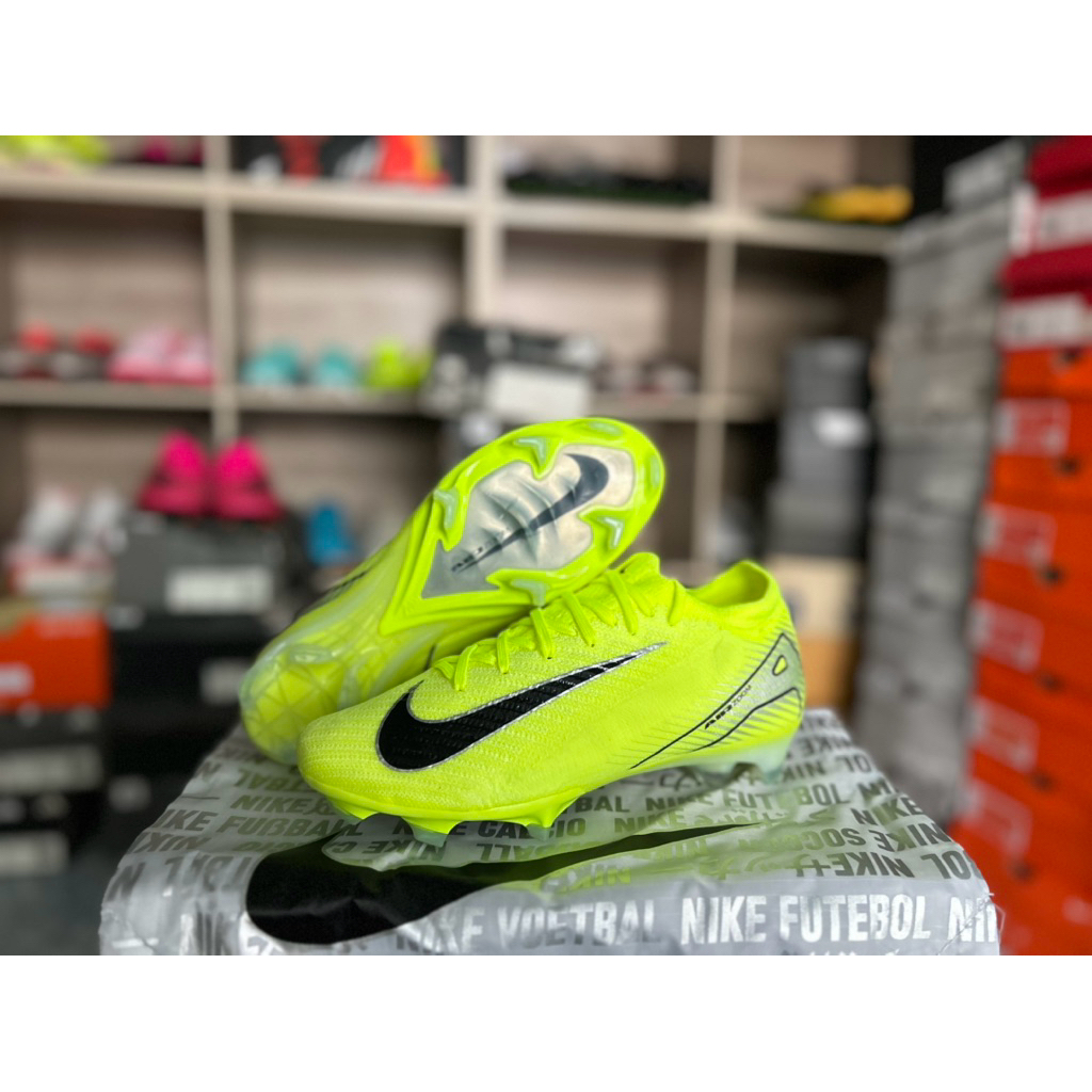 รองเท้าฟุตบอล รุ่น  ZM VAPOR 16 ELITE FG รหัสFQ1457 700