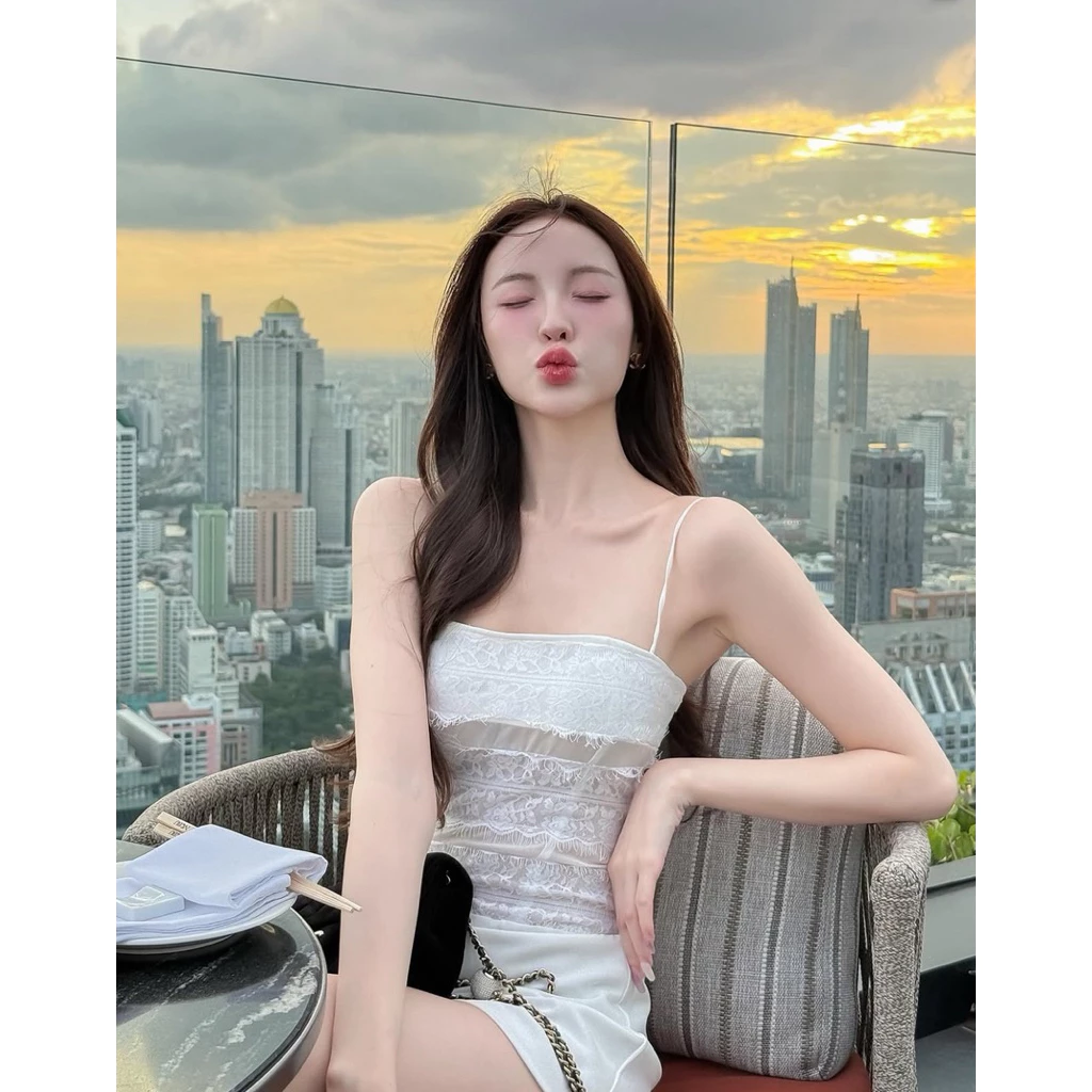 Zinnia Dress - รวมทุกสี ขาว ดำ ชมพู 🌕💖🎀🌷เดรสสายเดี่ยวเข้ารูปกับยางมัดผมดอกไม้ค่ะZN
