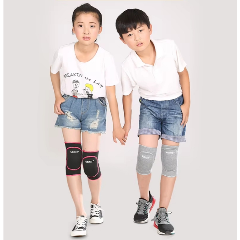 สนับเข่ากันกระแทกเด็ก ฟองน้ำหนานุ่มเนื้อผ้ามีความละเอียดไม่เสียดสีกับผิวเด็กๆ เหมาะกับอายุ 3-14 ปี