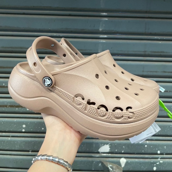 Cr0cs Baya Platform Clog รองเท้าแตะผู้หญิ่งใส่สวยรู่ดูดีมากสินค้ามีพร้อมส่งในไทย
