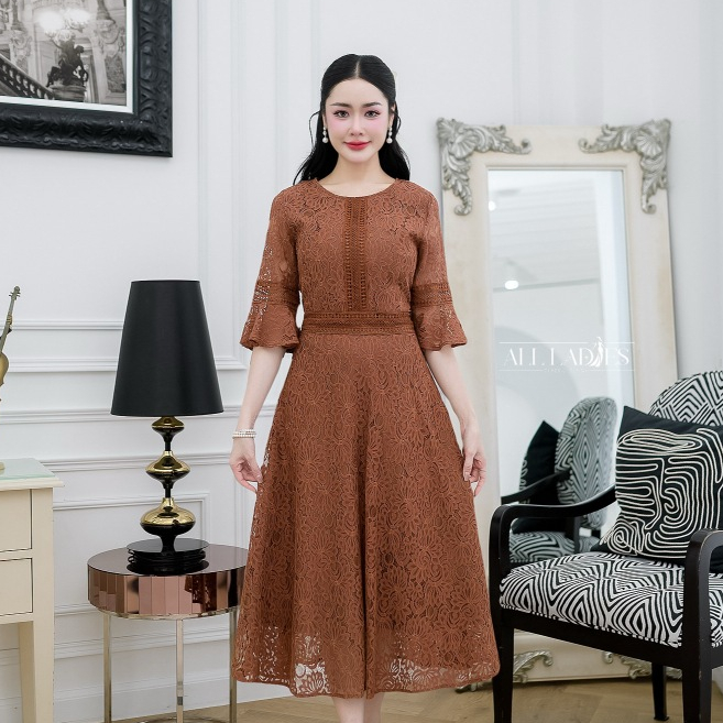 All Ladies ลูกไม้แม็กซี่เดรสแขนระบาย(461/04-05)