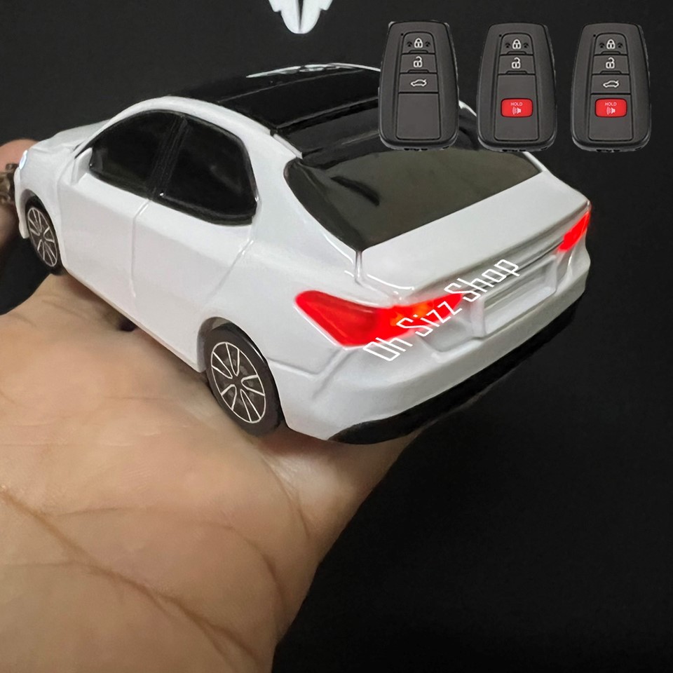เคสรีโมทรถ Toyota Camry 2019-2023 รีโมททรง V มีไฟหน้าและหลัง  แบบโมเดลรถ   (Car Shape)  วัสดุพลาสติกเบา ABS  พร้อมพวงกุญ ราคา ถูกที่สุด ดีลบีเคเค แกลเลอรีภาพที่ 5