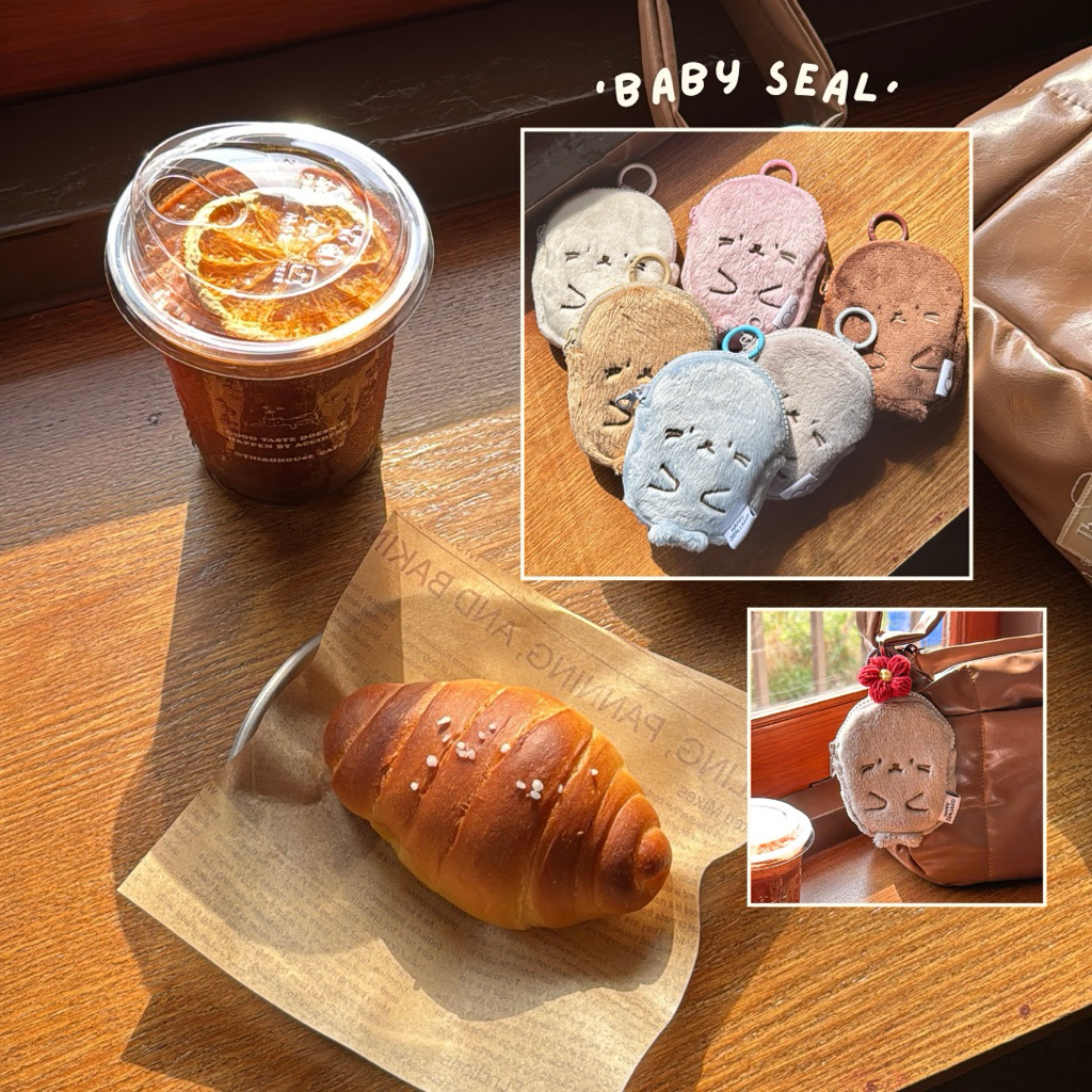 ✨NEW(พร้อมส่ง)- Baby Seal พวงกุญแจ กระเป๋าใส่เหรียญ ใส่บัตร  airpods น่ารักมากก *สามารถซื้อดอกไม้ตกแต่งเพิ่มได้