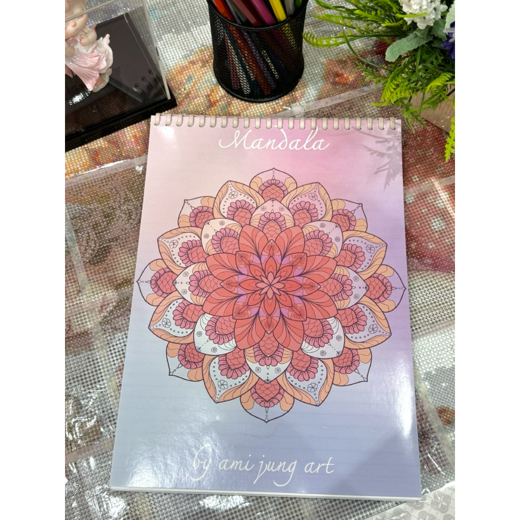 สมุดระบายสี by ammij ung art ในเล่ม มี 30​ ภาพค่ะ พิมพ์ด้านเดียว  ขนาด A4 กระดาษหนา 240 แกรม