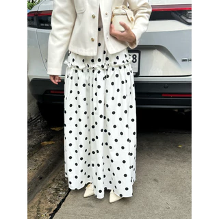 Polka dot skirt (กระโปรงลายจุด )