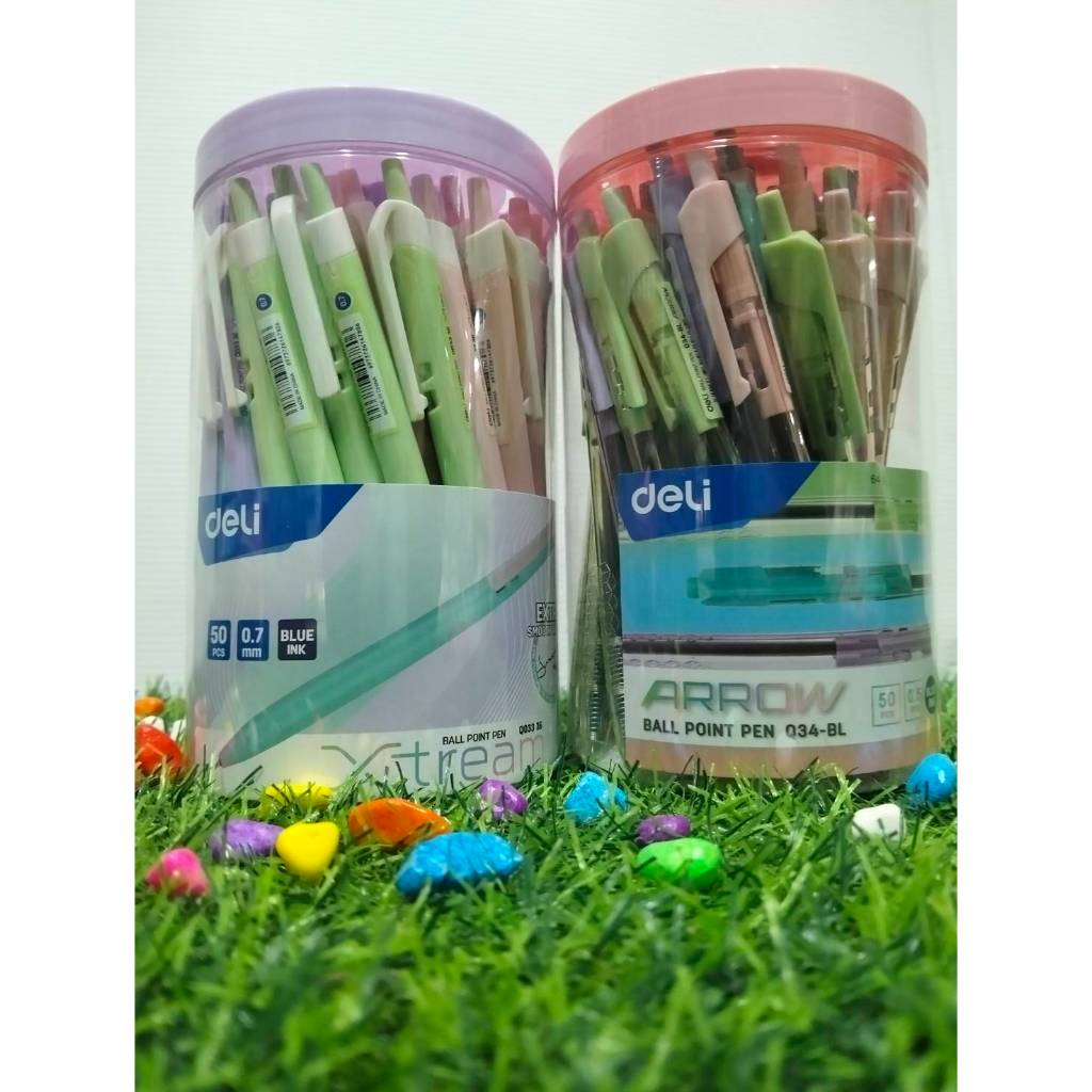 Deli ปากกากดลูกลื่น ปากกาน้ำเงิน สำหรับการเขียนทั่วไป หัวปากกขนาด 0.5-0.7 mm บรรจุในกระปุก/50แท่ง มีให้เลือก 2 แบบ สำหรั