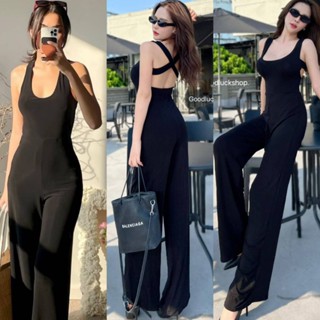 จั้มสูทขาขาวไขว้หลังทรงสวย