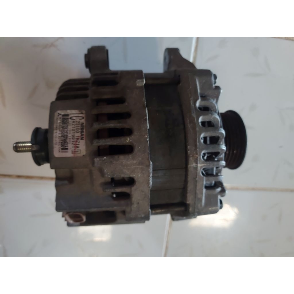 ไดชาร์จ Almera 2012.