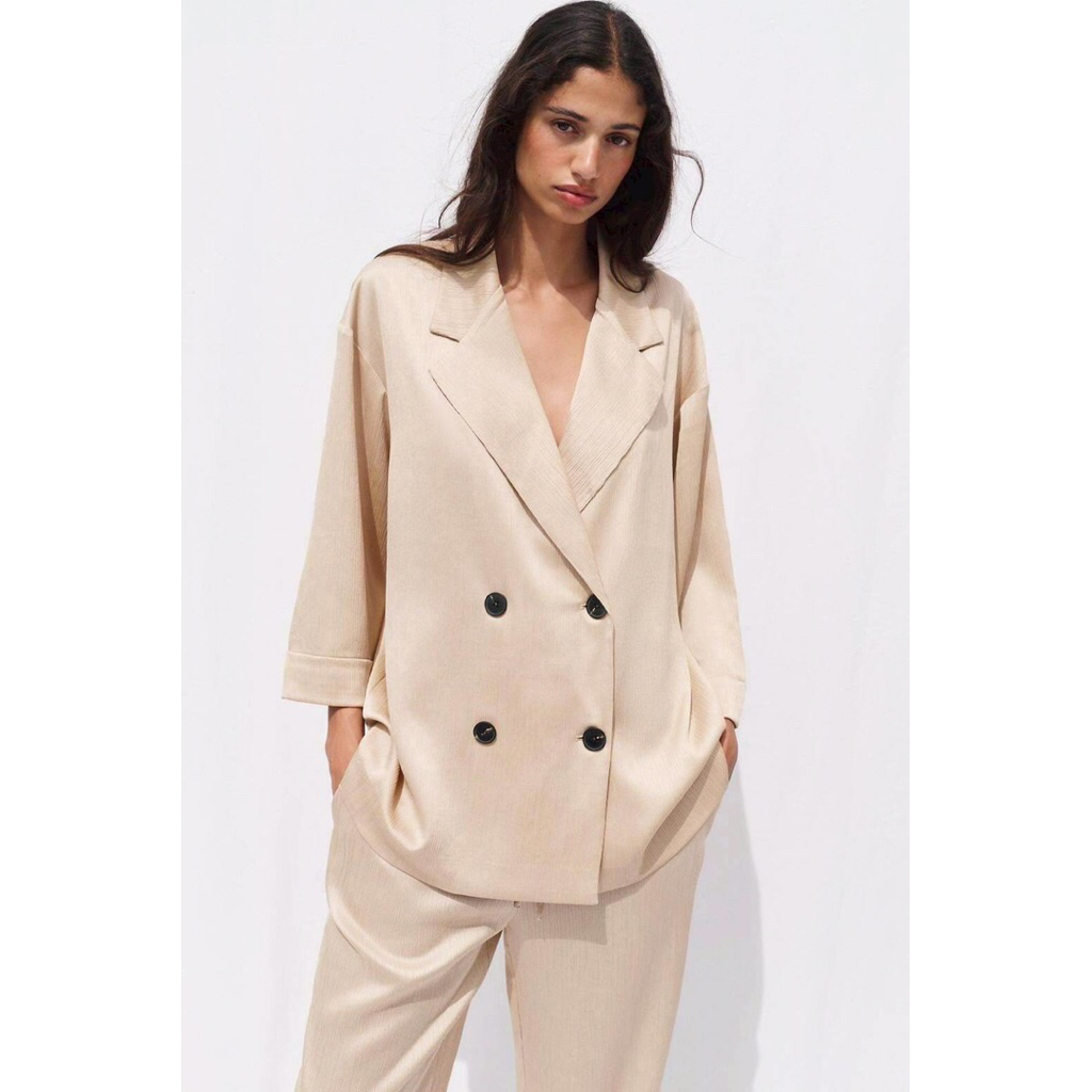 Zara เสื้อคอฮาวาย ใส่เป็นเสื้อหรือใส่เป็นเบลเซอร์คลุมได้ เนื้อผ้าที่ใส่สบายที่สุดไม่มีซับใน เย็น เบา