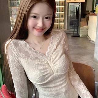 [Sheing office]🌟พร้อมส่ง🌟เสื้อเชิ้ตผู้หญิงคอวีแขนยาวลูกไม้เข้ารูปเซ็กซี่แบบ