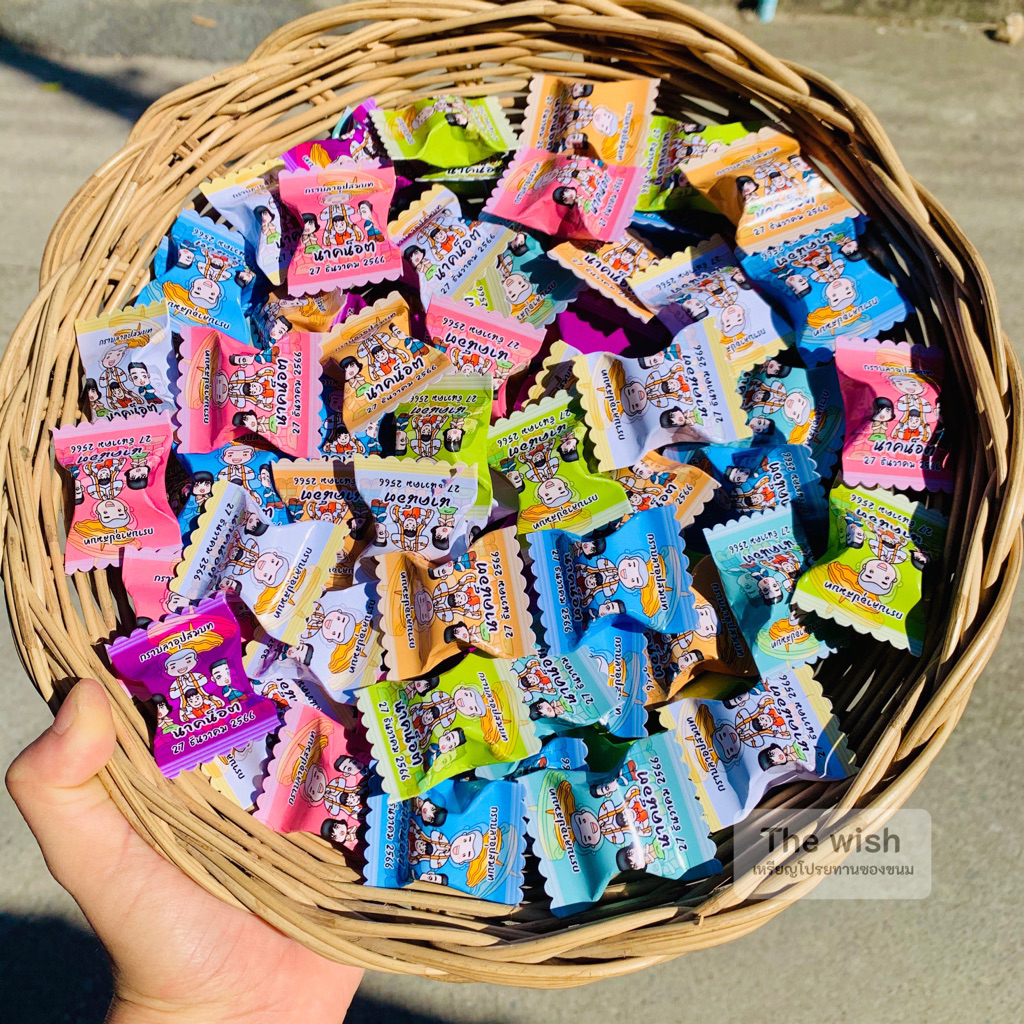 กระดาษโปรยทาน ลายพาสเทลอ่อนๆ