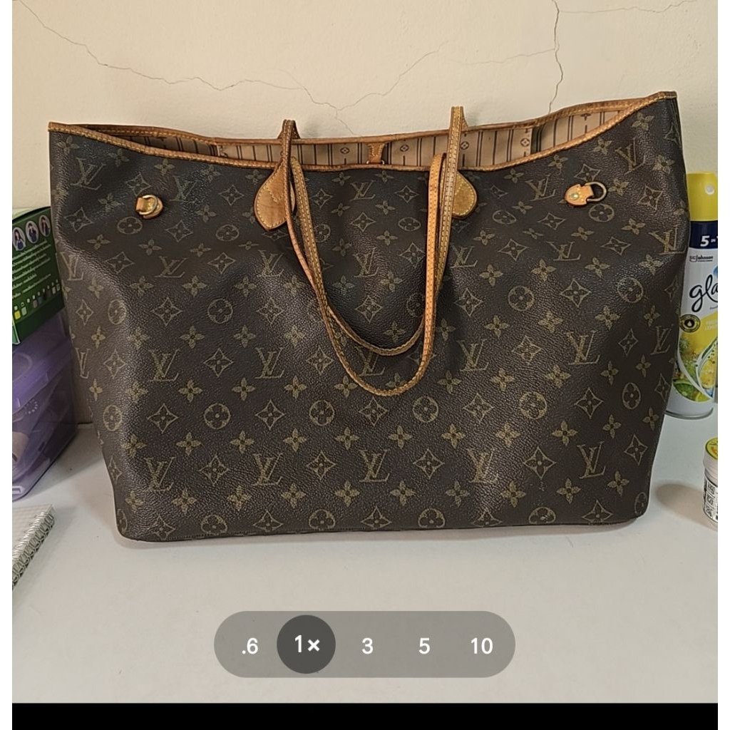 🪜 LV Neverfull GM 🪞 สภาพผ่านการใช้งาน 🥨 หนังแคนวาสคาวไฮด์เหมือนแท้มาก ✨️ ใช้งานสลับได้