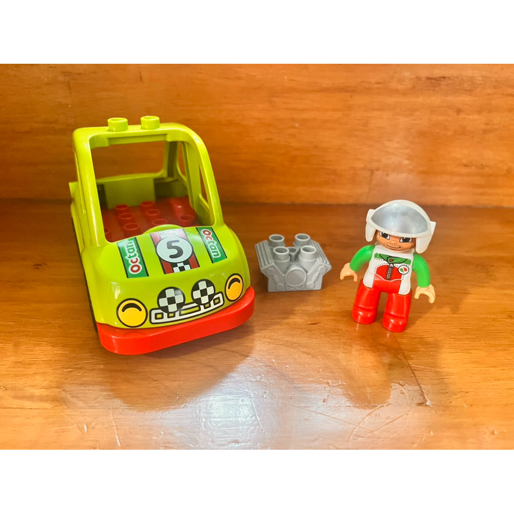 Duplo lego เลโก้แท้มือสอง รถแข่งพร้อมตัวเล่นนักแข่งรถ+เครื่องยนต์ สภาพดี