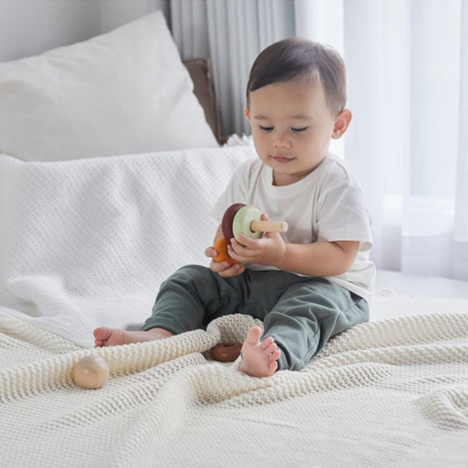 PlanToys ของเล่นไม้ 5286 My First Stacking - Modern Rustic เสริมพัฒนาการ สำหรับเด็กอายุ 12 เดือน ขึ้นไป — صورة 3